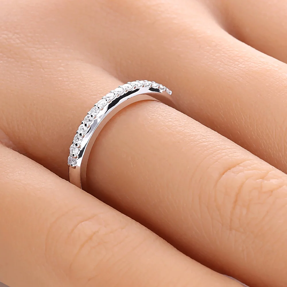 ADL007-hand-web-zoom