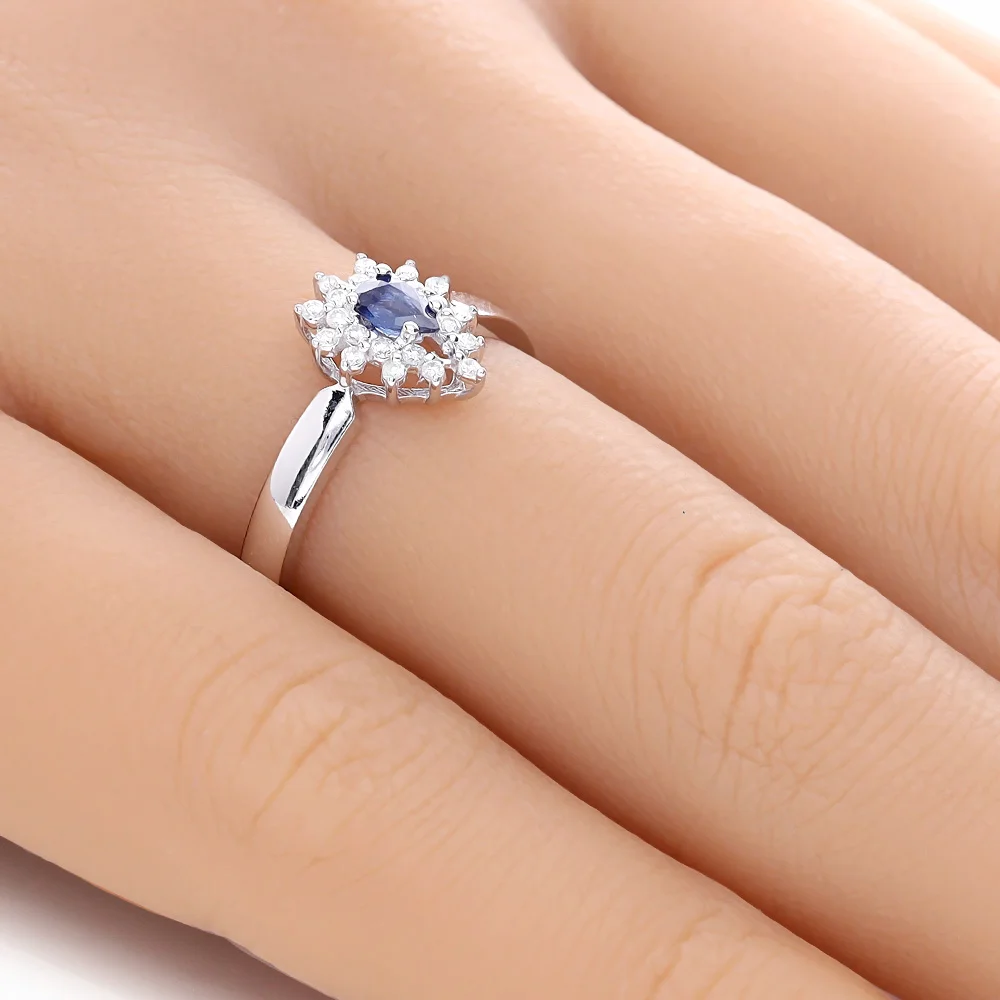 ADL128-hand-web-zoom