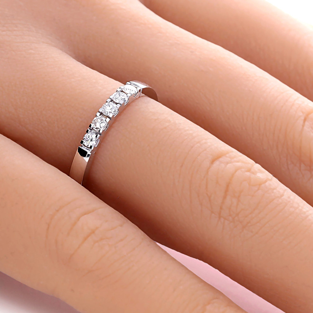 ADL150-hand-web-zoom