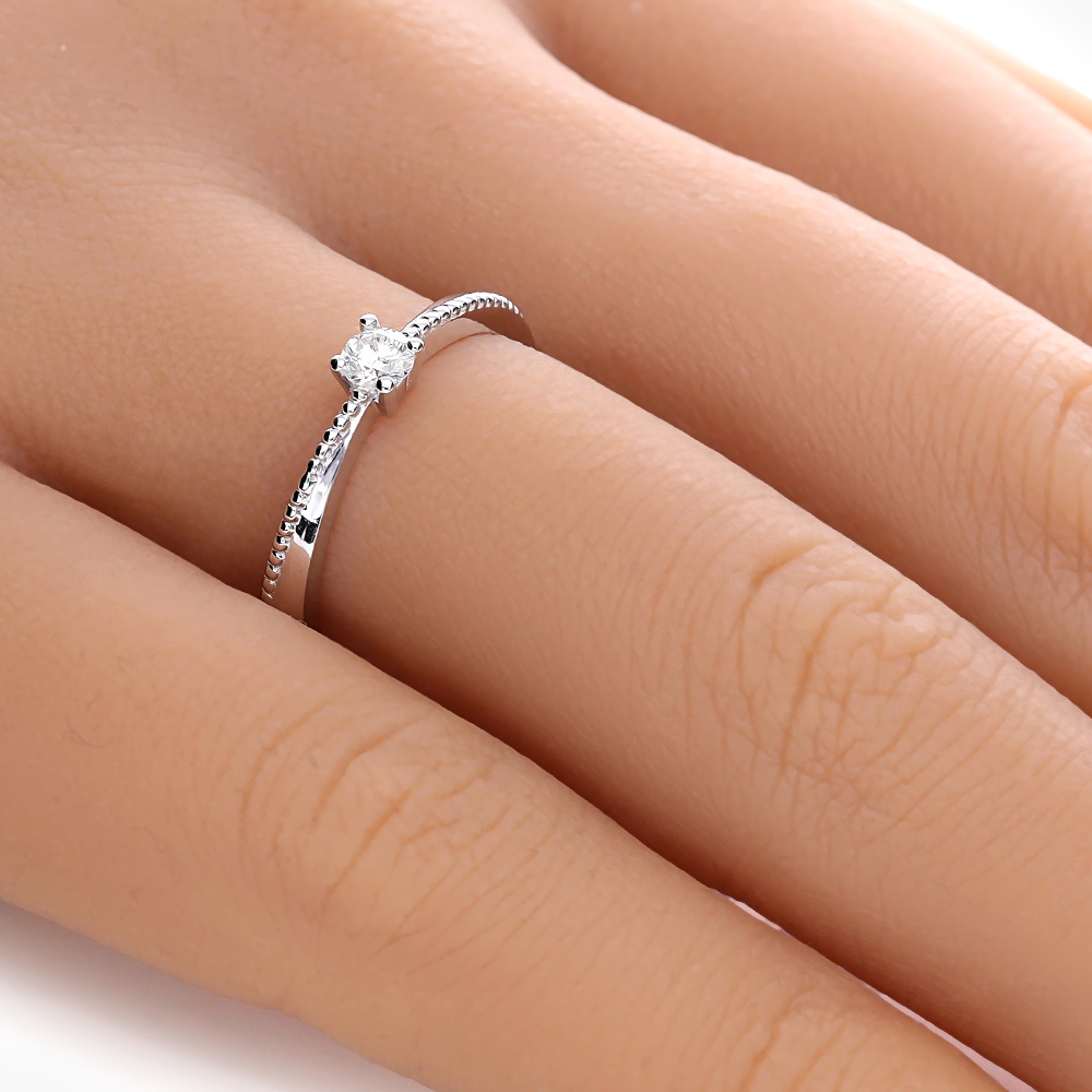 ADL159-hand-web-zoom-1